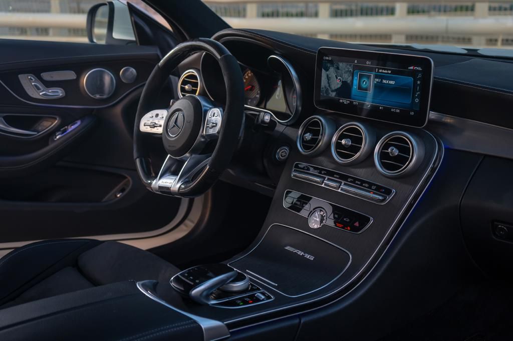 rent a car in dubai