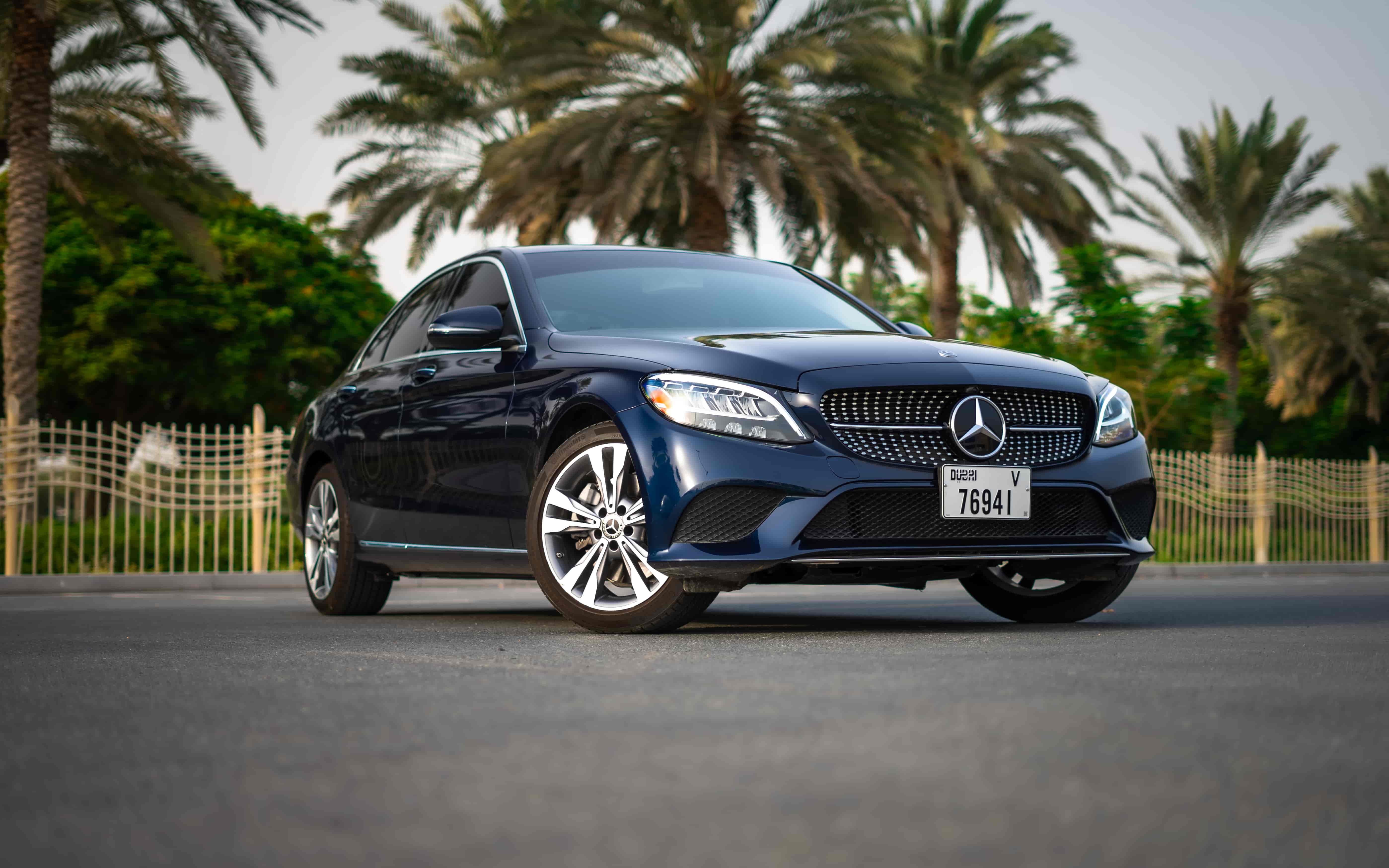 rent a car in dubai