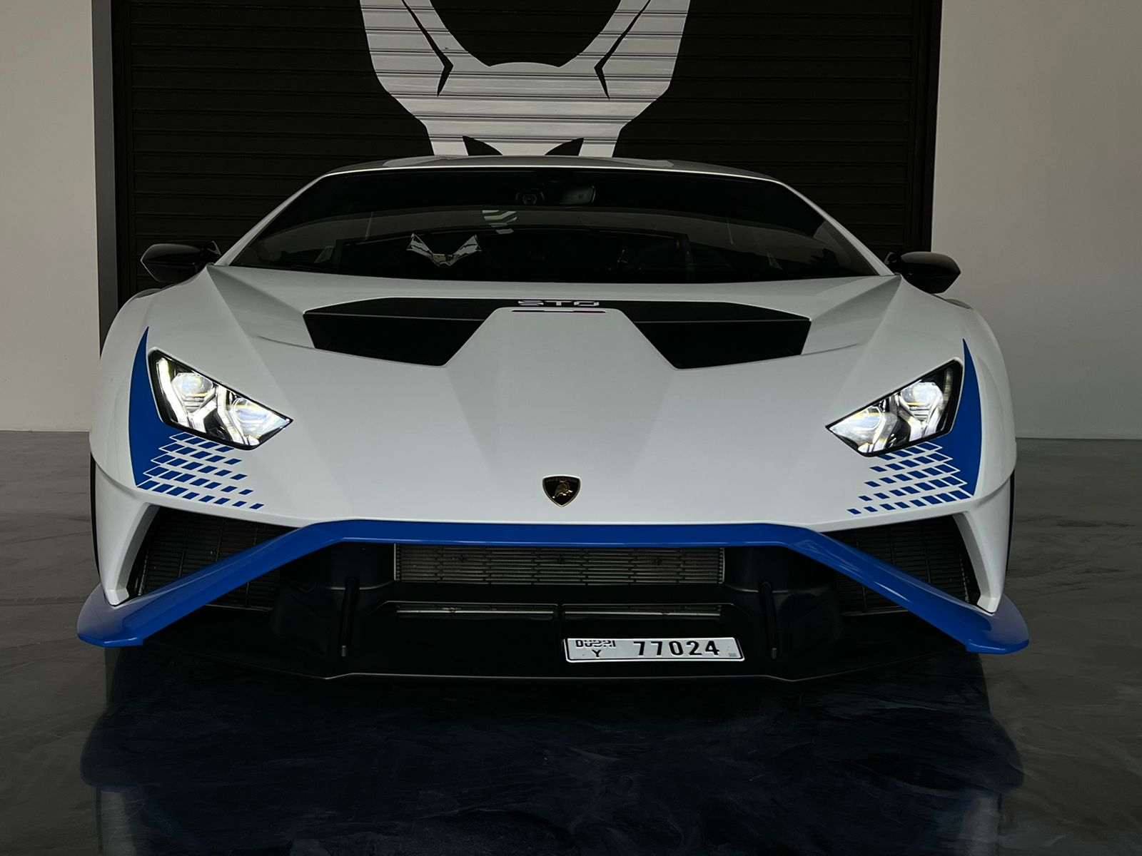rent a car in dubai