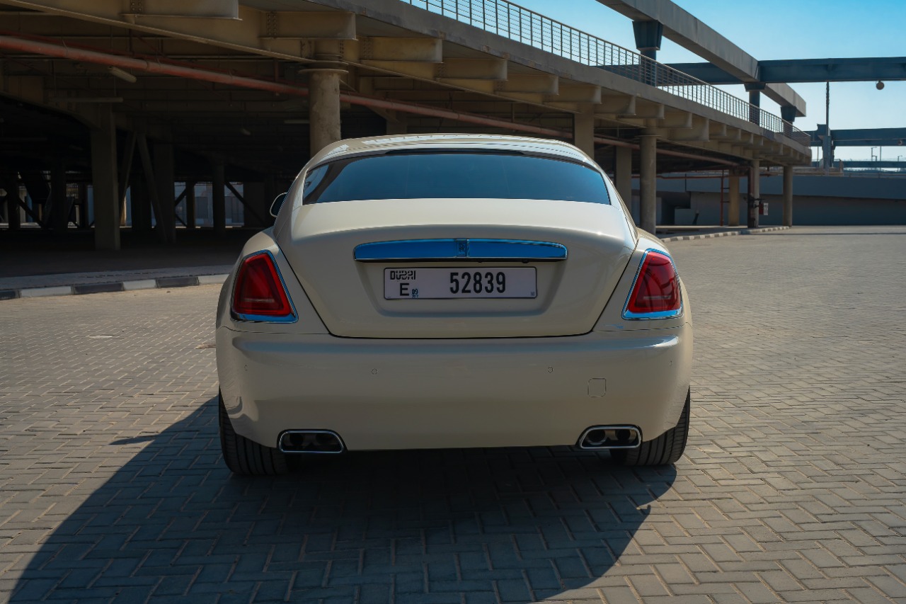 rent a car in dubai
