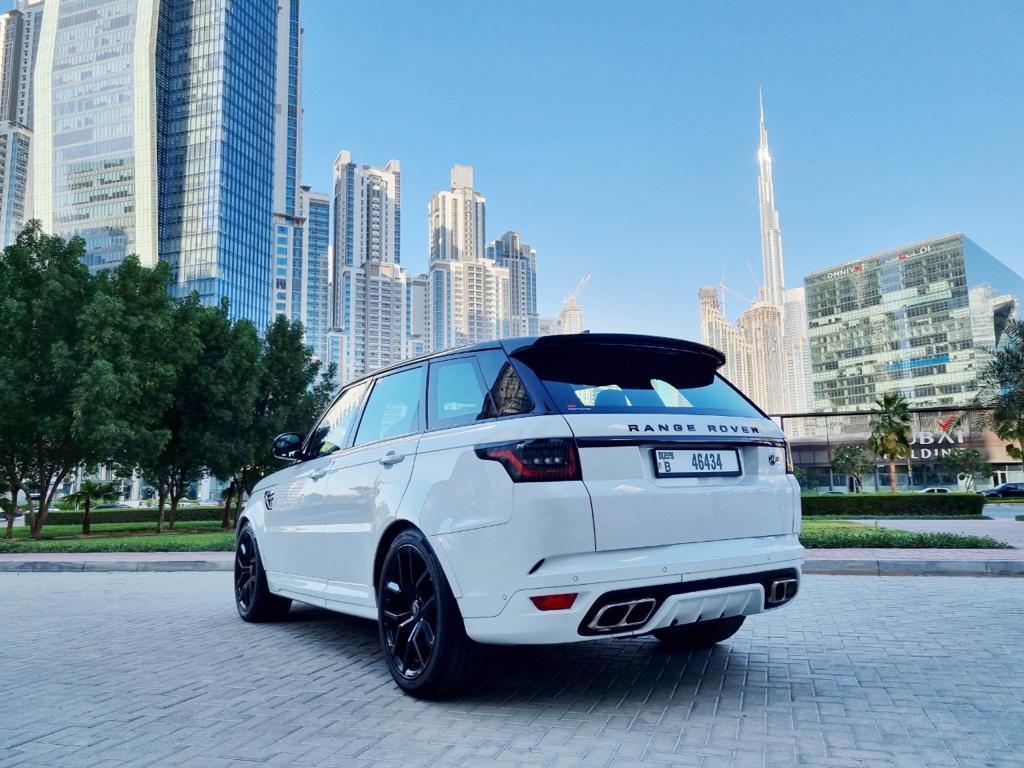 rent a car in dubai