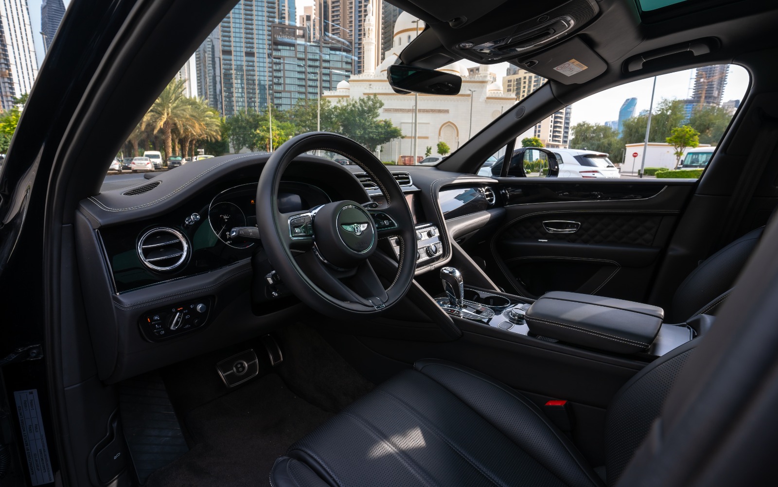 rent a car in dubai