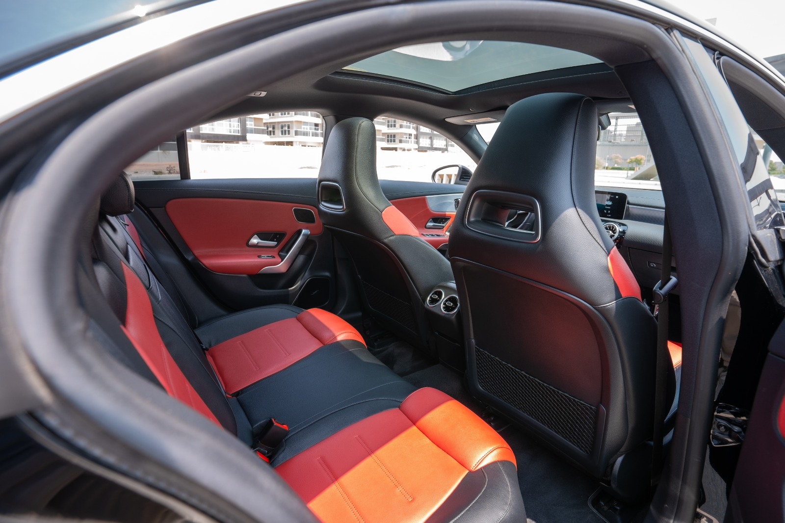 rent a car in dubai