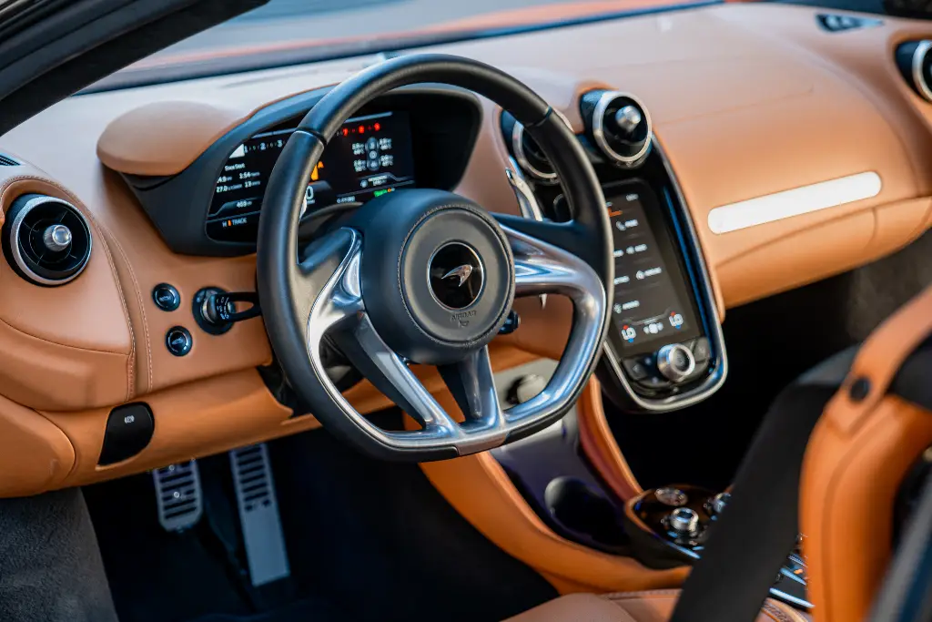 rent a car in dubai