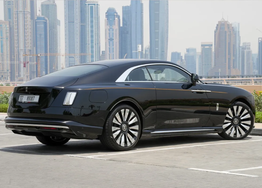 Rolls Royce Spectre interior and exterior views - Image 4