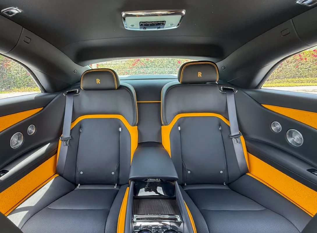 Rolls Royce Spectre interior and exterior views - Image 7