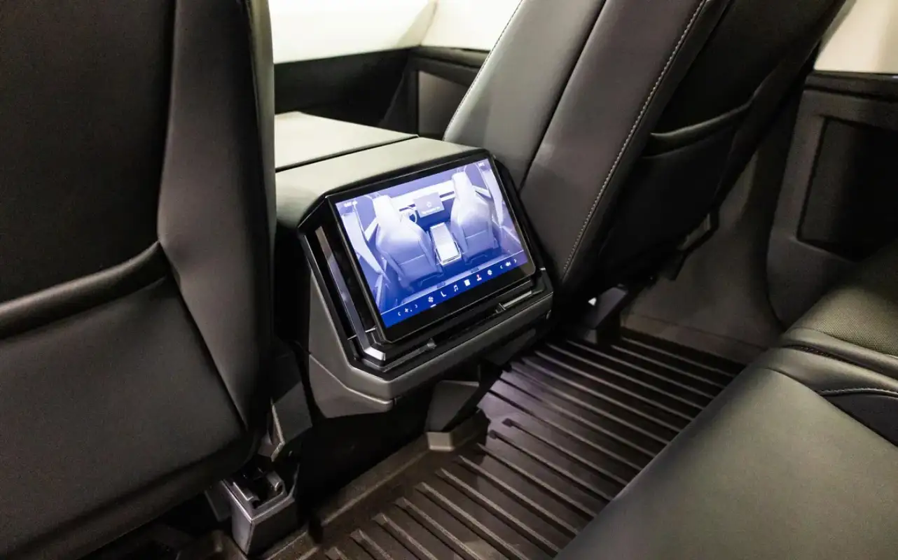 Tesla Cyber Truck interior and exterior views - Image 9