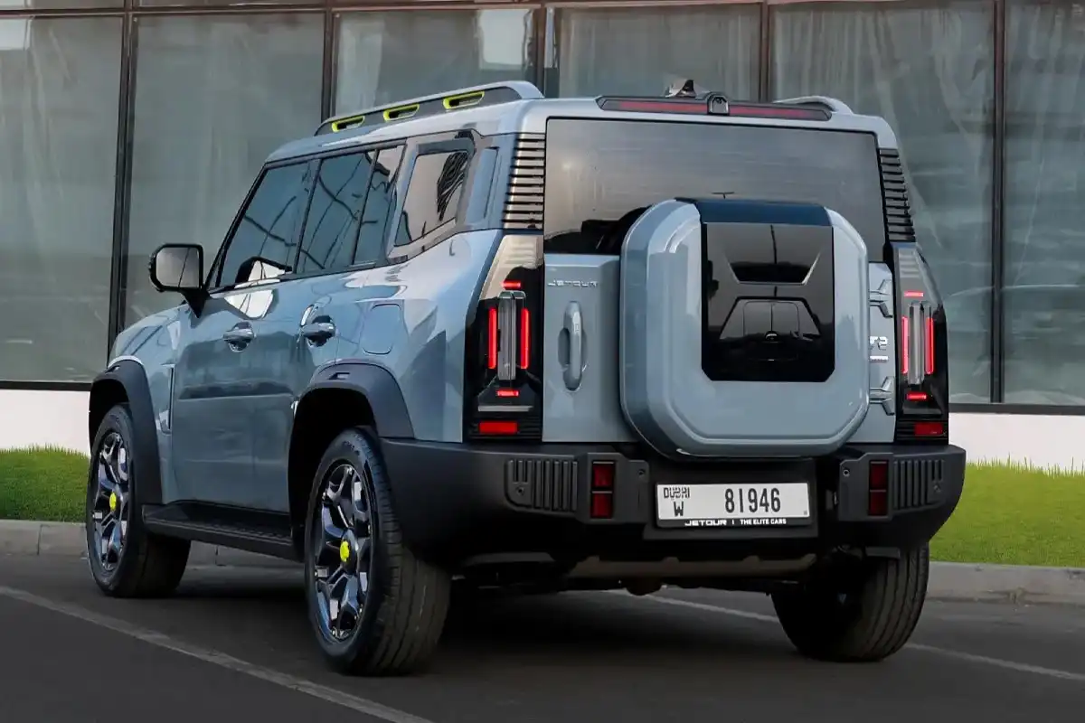 Jetour T2 interior and exterior views - Image 4