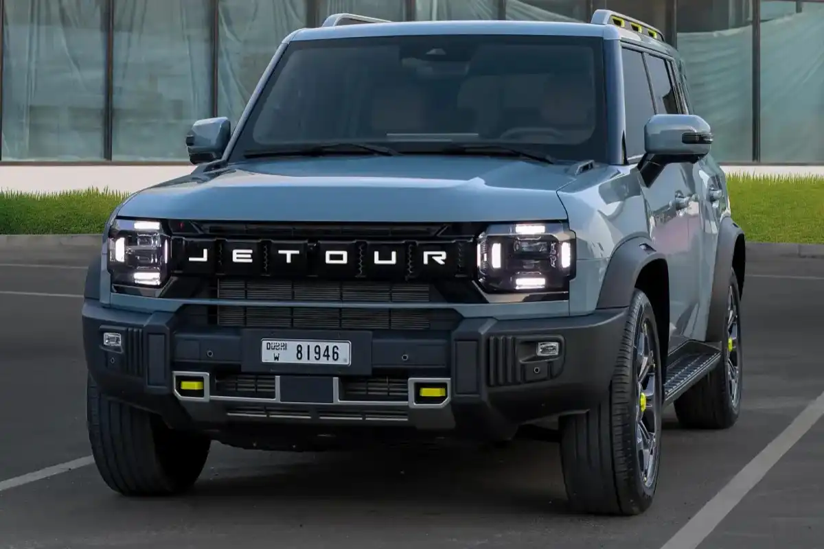 Jetour T2 interior and exterior views - Image 1