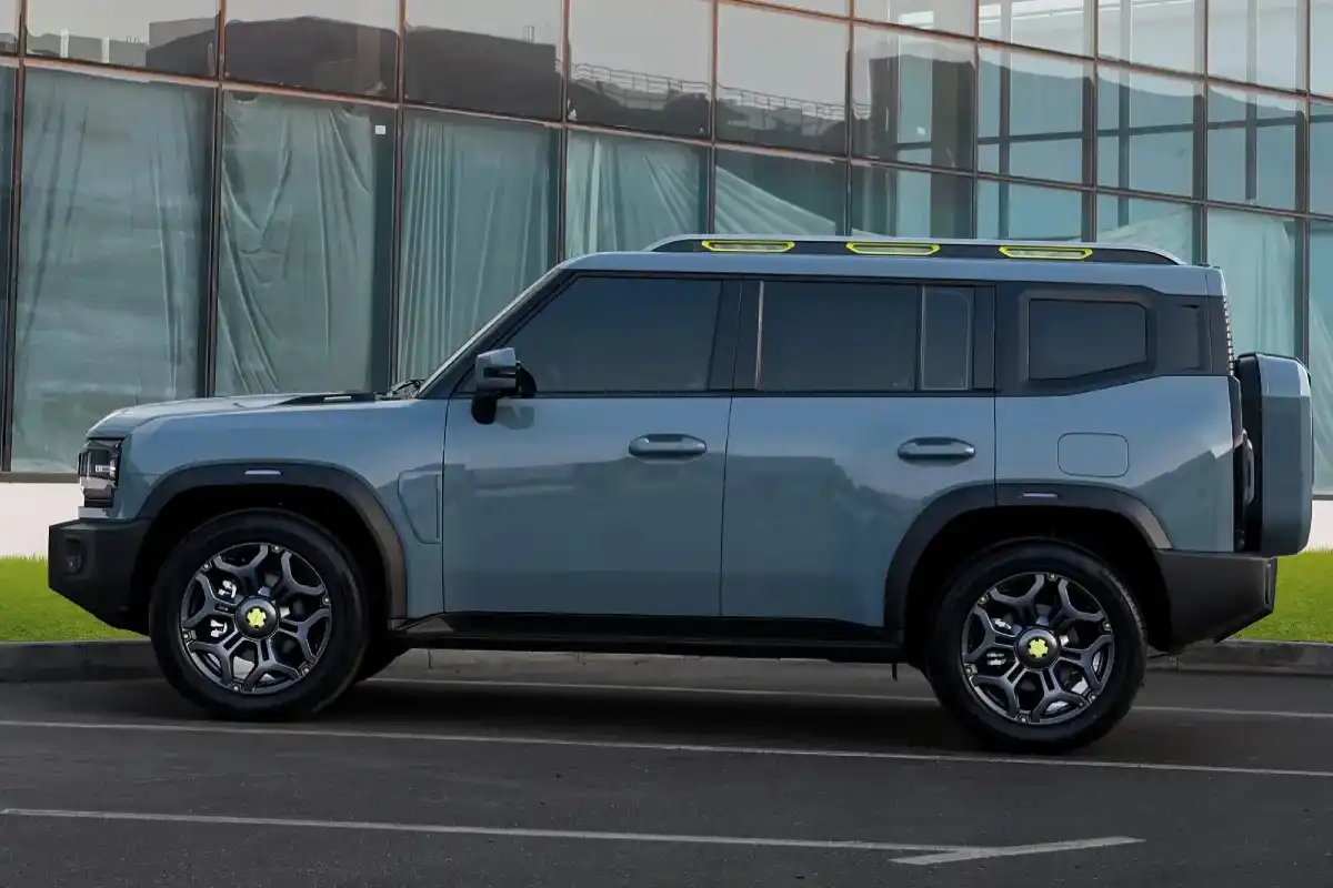 Jetour T2 interior and exterior views - Image 3