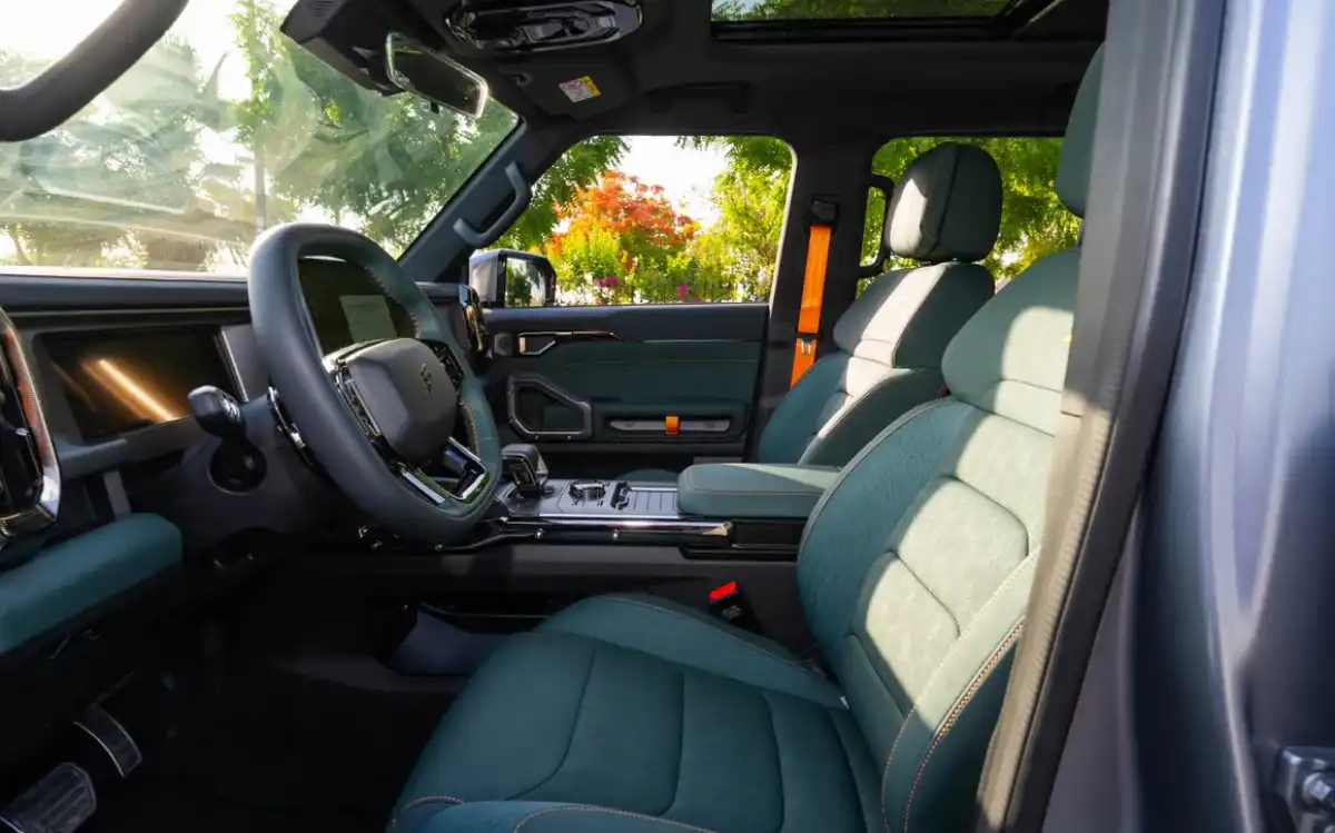 Jetour T2 interior and exterior views - Image 5