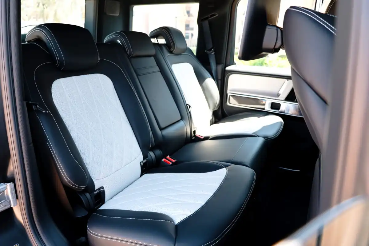 Mercedes G63 AMG interior and exterior views - Image 9