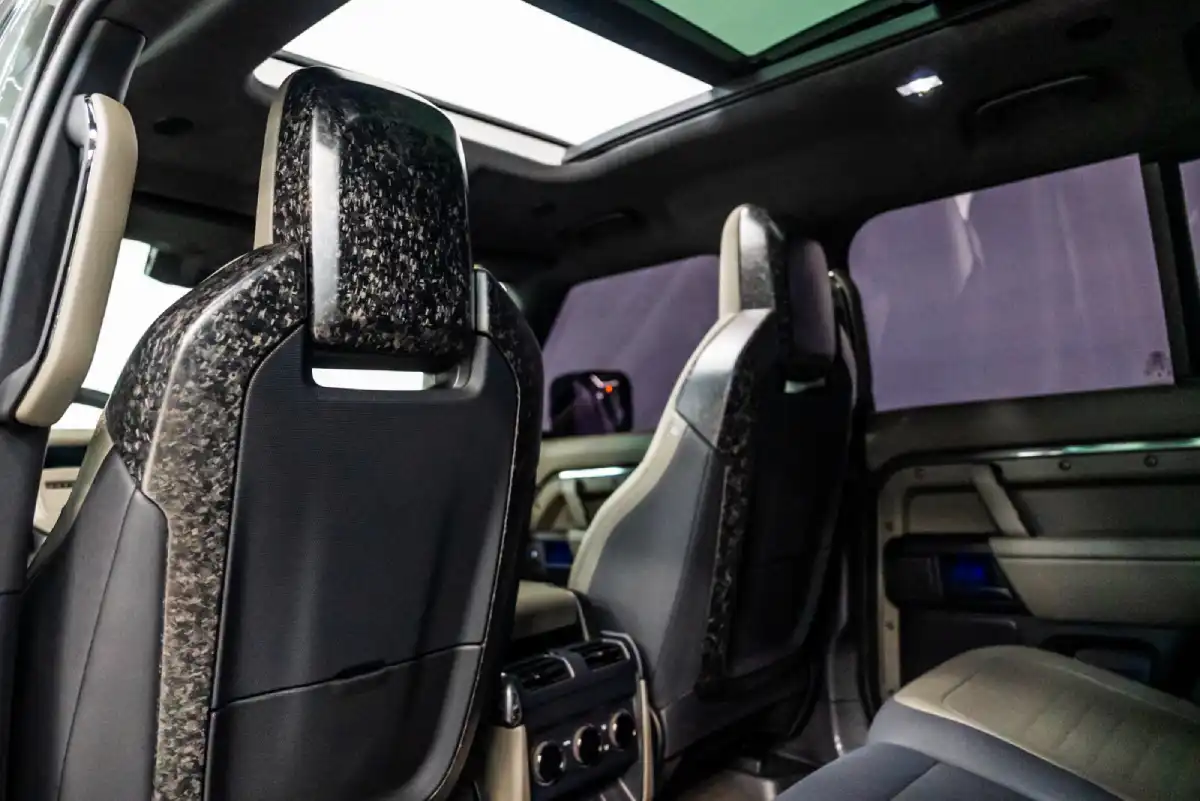 Land Rover Defender Octa interior and exterior views - Image 5