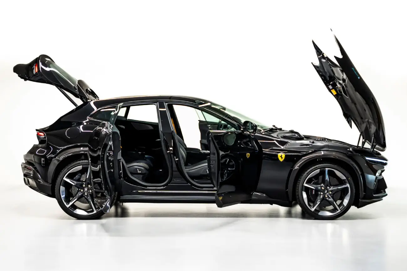 Ferrari Purosangue interior and exterior views - Image 5