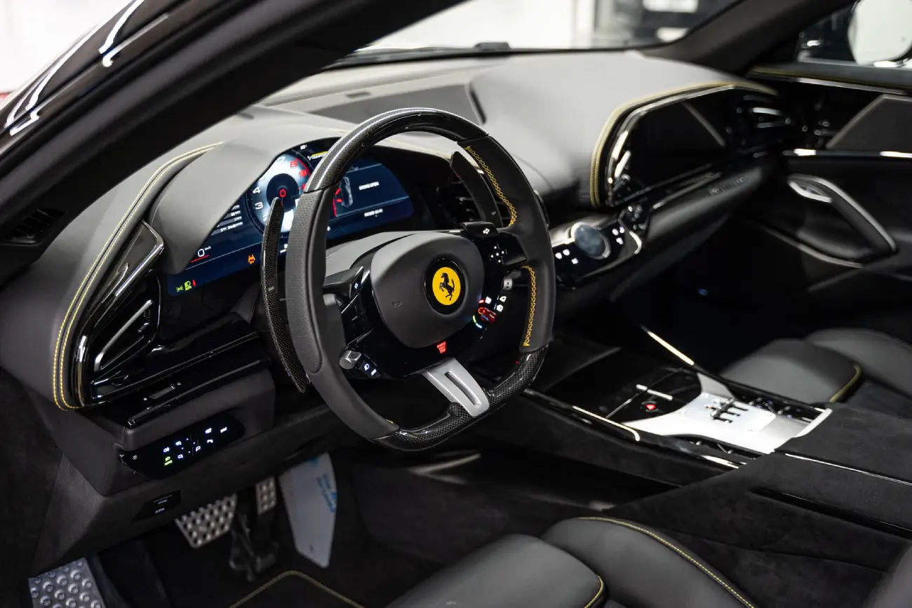 Ferrari Purosangue interior and exterior views - Image 6