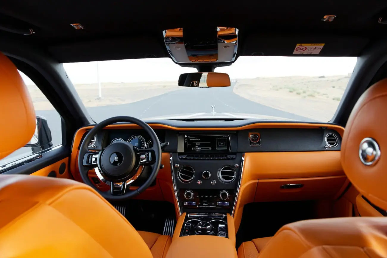 Cadillac Escalade interior and exterior views - Image 4