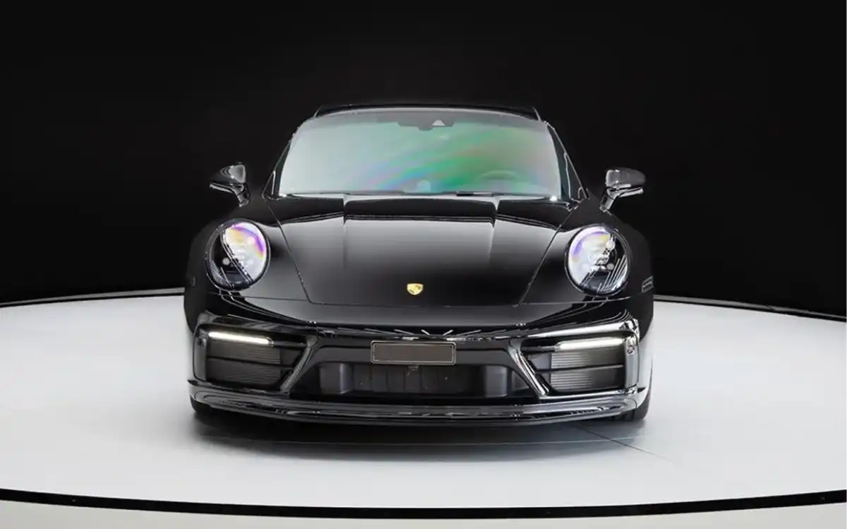 Porsche 911 Carrera GTS interior and exterior views - Image 1