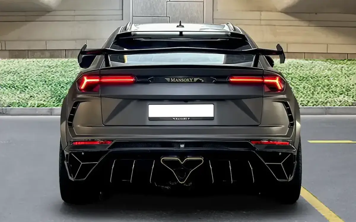 Lamborghini Urus Mansory interior and exterior views - Image 4