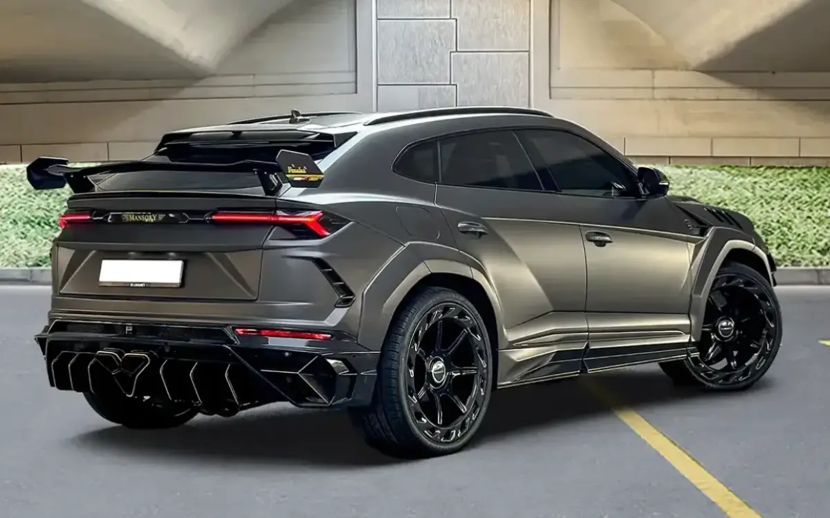 Lamborghini Urus Mansory interior and exterior views - Image 3