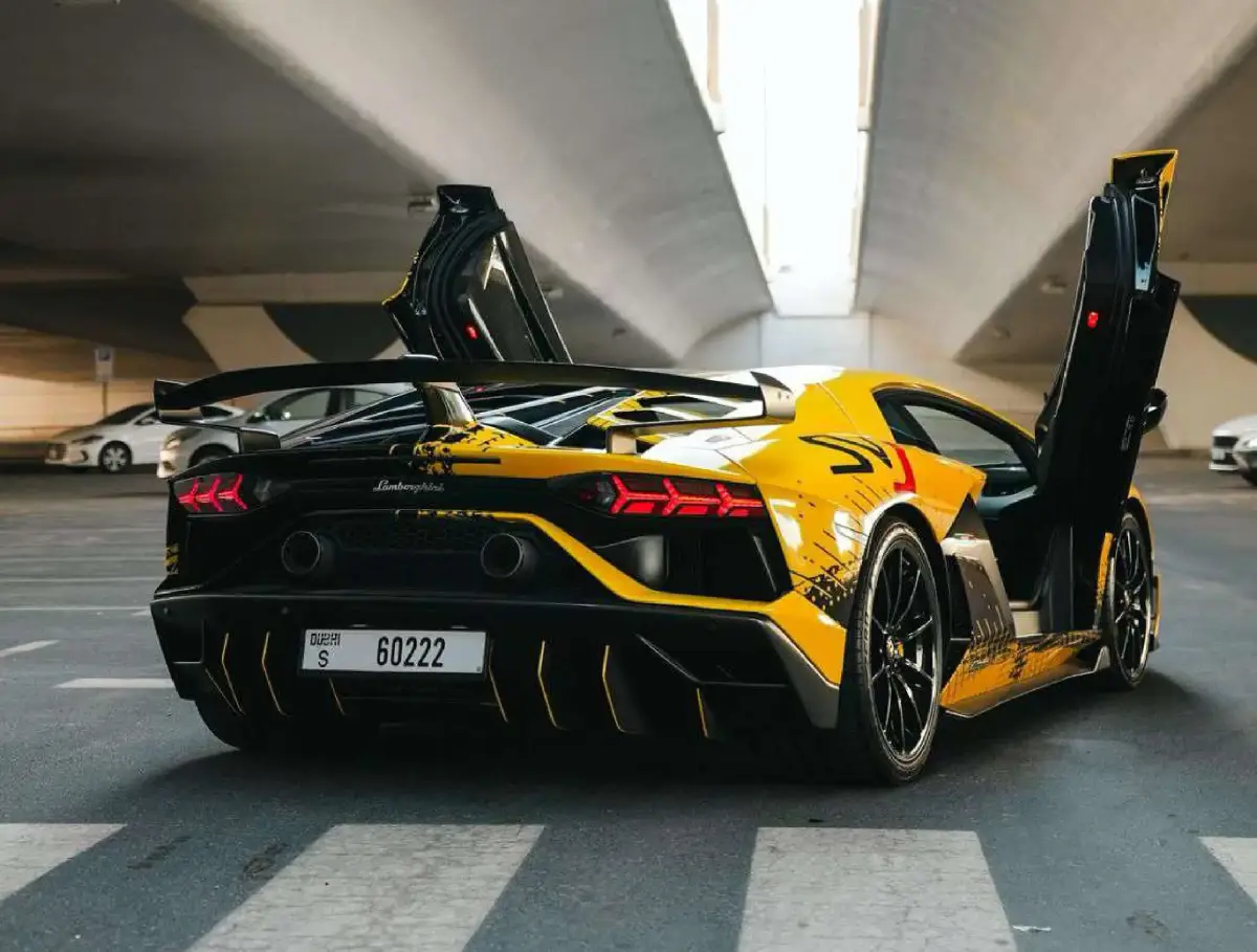 Lamborghini Aventador SVJ interior and exterior views - Image 6